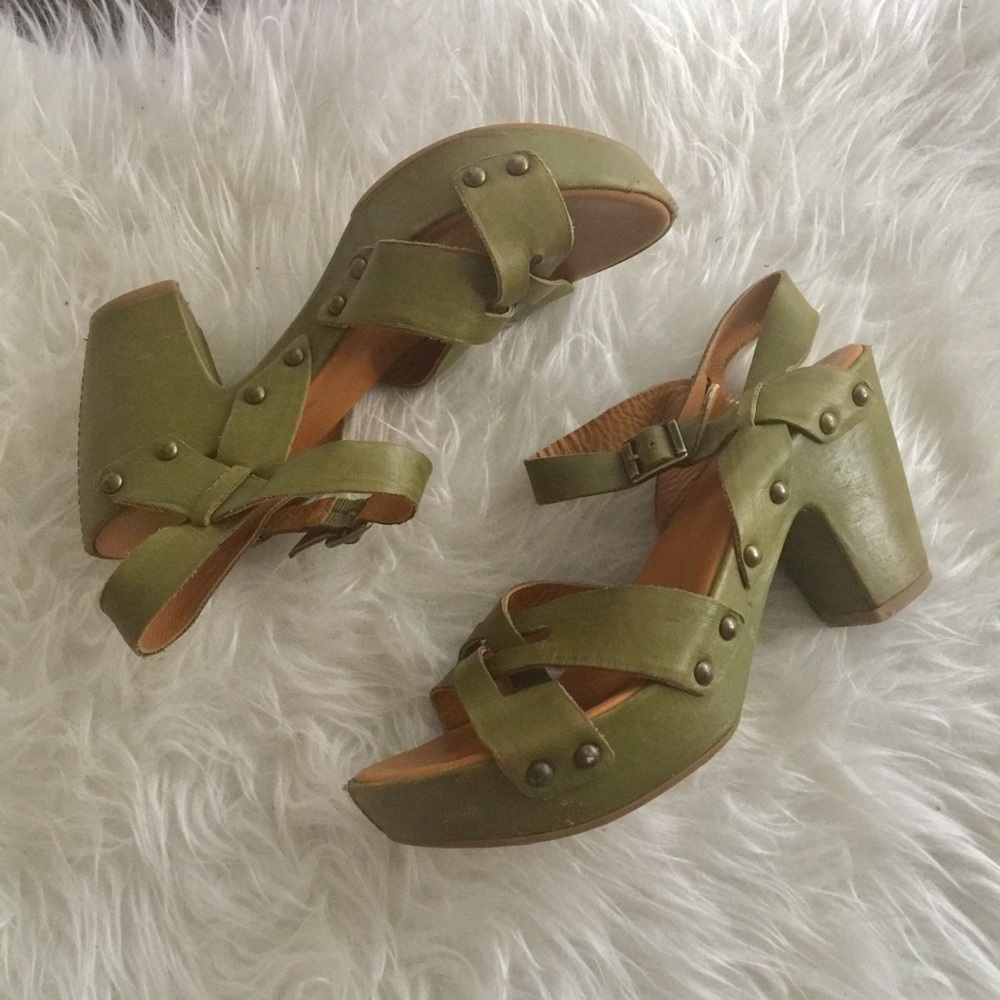 Kork-ease Green Deborah Platform Heels